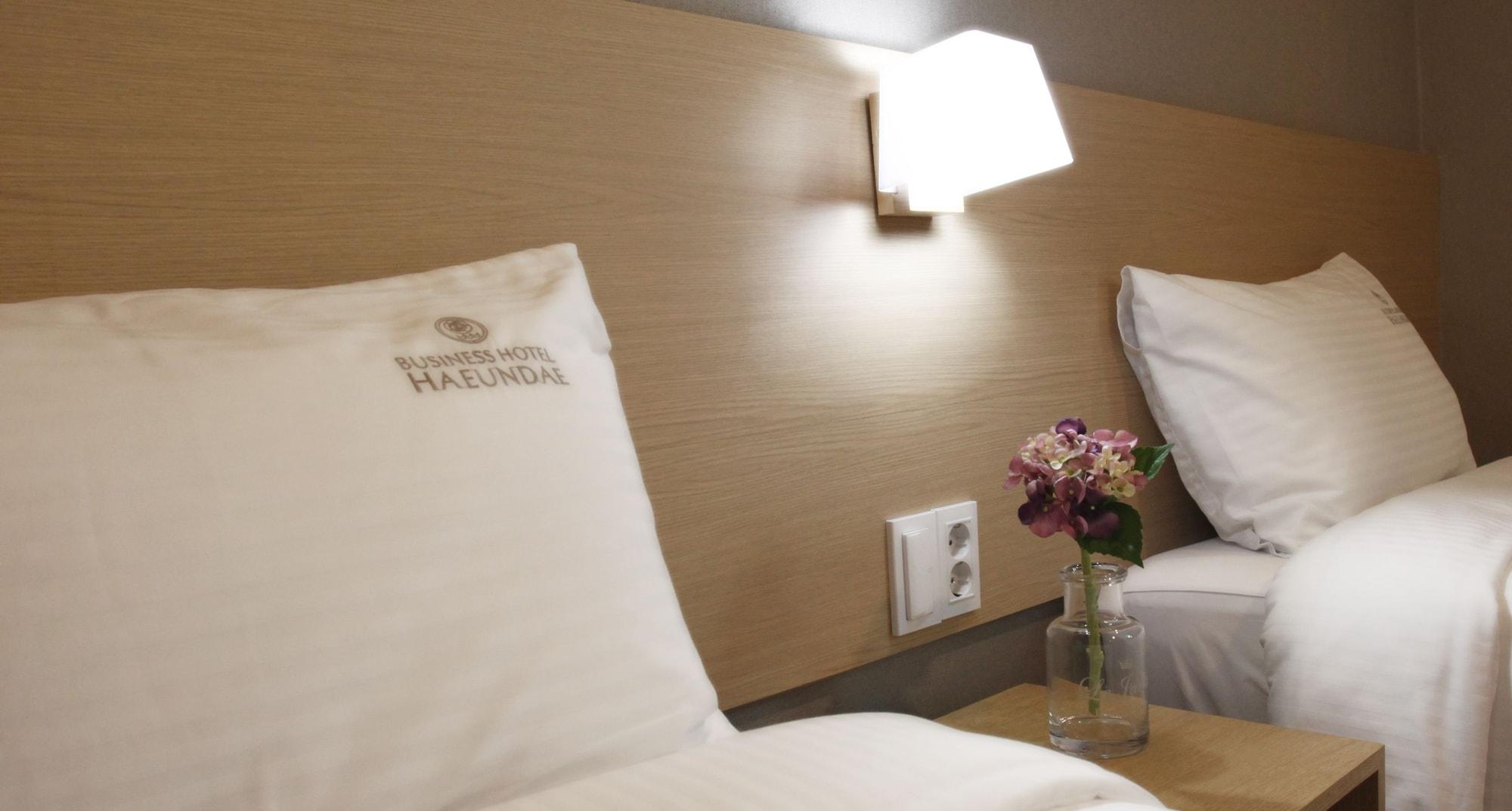Business Hotel Haeundae S Puszan Kültér fotó