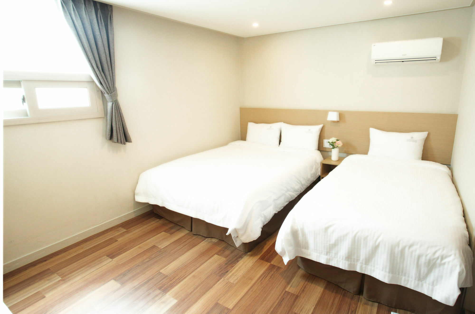 Business Hotel Haeundae S Puszan Kültér fotó